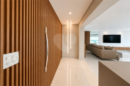 Apartamento à venda com 5 suítes em Parque Enseada, Guarujá, SP