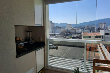 Apartamento à venda com 2 quartos, sendo 1 suíte,  no Centro, Mogi das Cruzes, SP