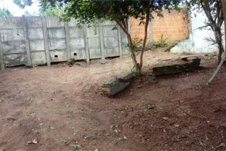 Terreno com 586,00 m² de área total na Vila Costa do Sol.