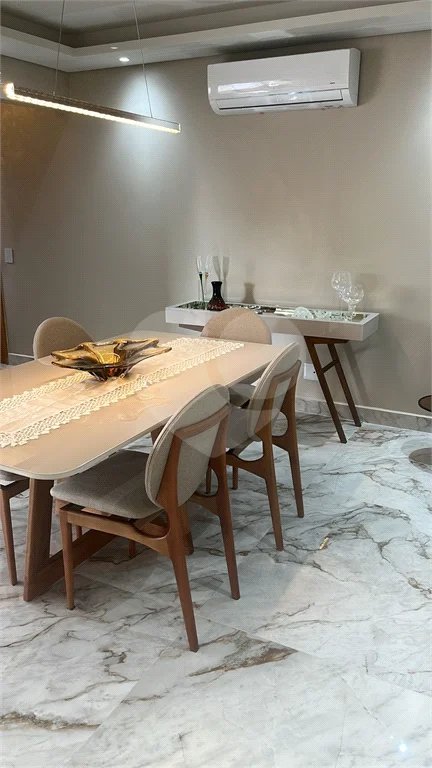 Apartamento à venda com 3 quartos, sendo 1 suíte, em Vila Regente Feijó, São Paulo, SP