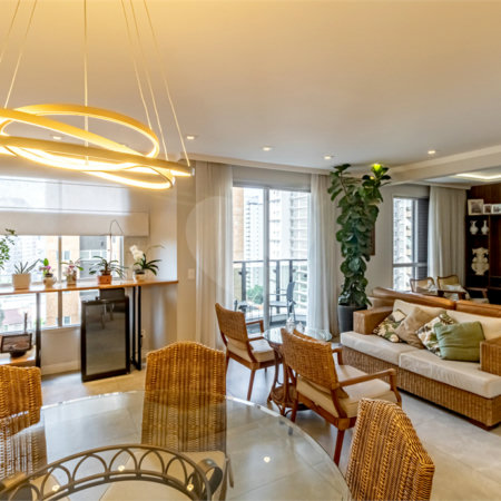 Apartamento à venda com 4 quartos, sendo 2 suítes, em Perdizes, São Paulo, SP