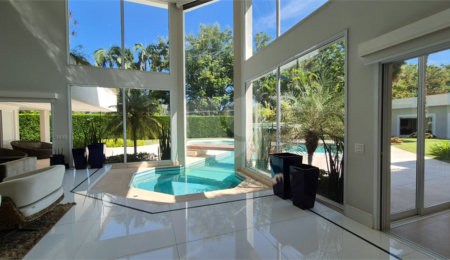 Casa à venda com 5 suítes no condomínio Lago Azul 1, Araçoiaba da Serra - SP