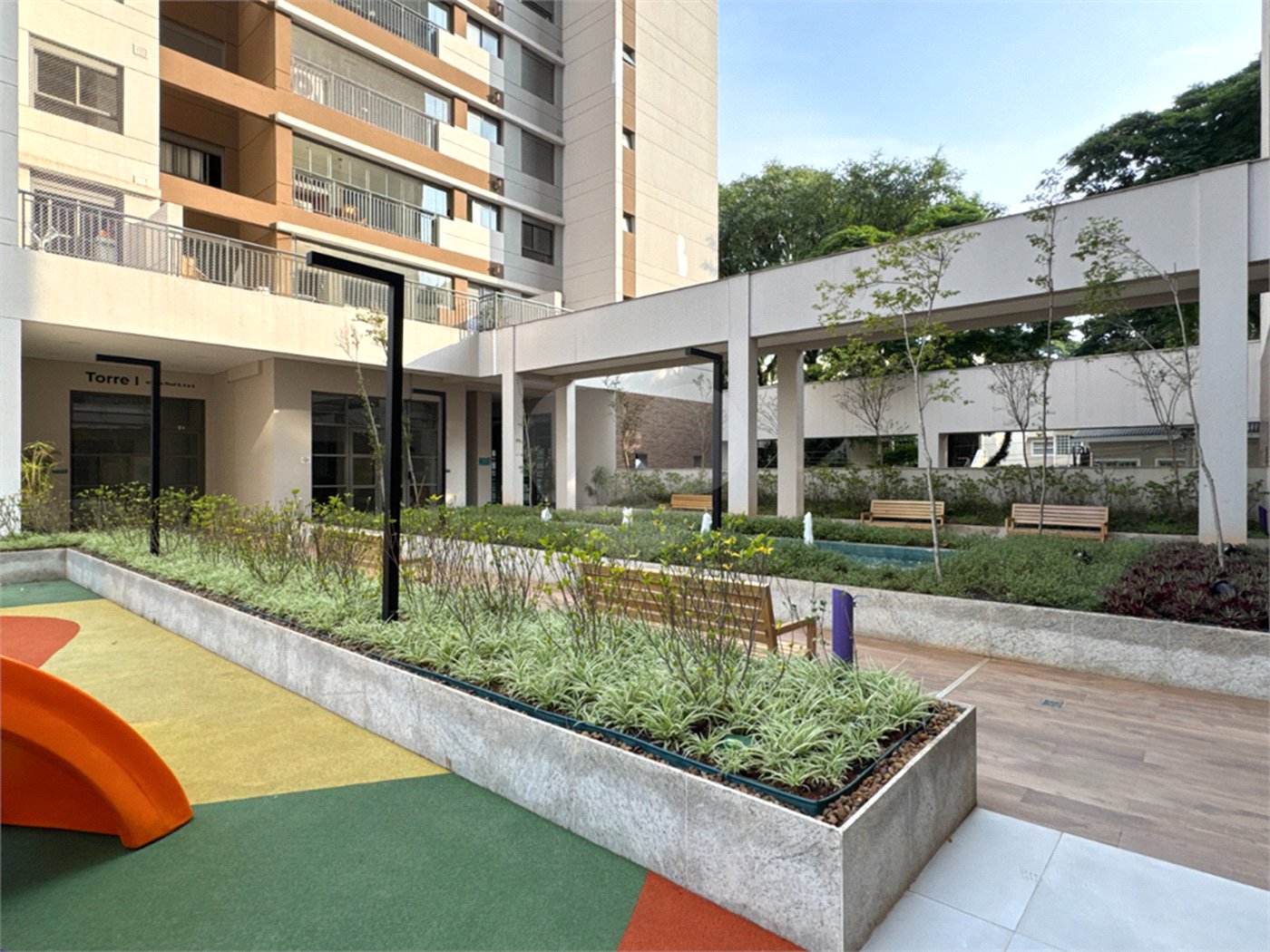 Apartamento à venda com 2 quartos, sendo 1 suíte,  em Jardim Prudência, São Paulo, SP