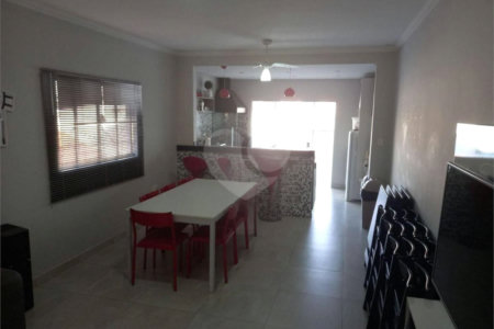 Casa à venda com 3 quartos, sendo 1 suíte, em Vila Assis, Sorocaba, SP