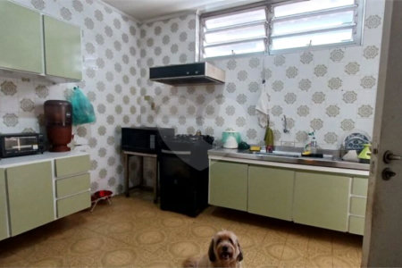 Sobrado à venda com 3 quartos, sendo 1 suíte, em Jardim Novo Mundo, São Paulo, SP