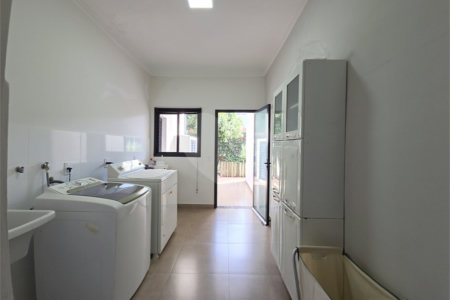 Casa à venda com 3 suítes no condomínio Village Ipanema I, Araçoiaba da Serra - SP