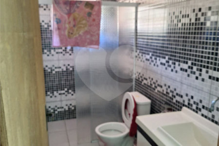 Chácara à venda ou para alugar com 3 quartos, sendo 1 suíte,  em Parque Residencial Itapeti, Mogi das Cruzes, SP