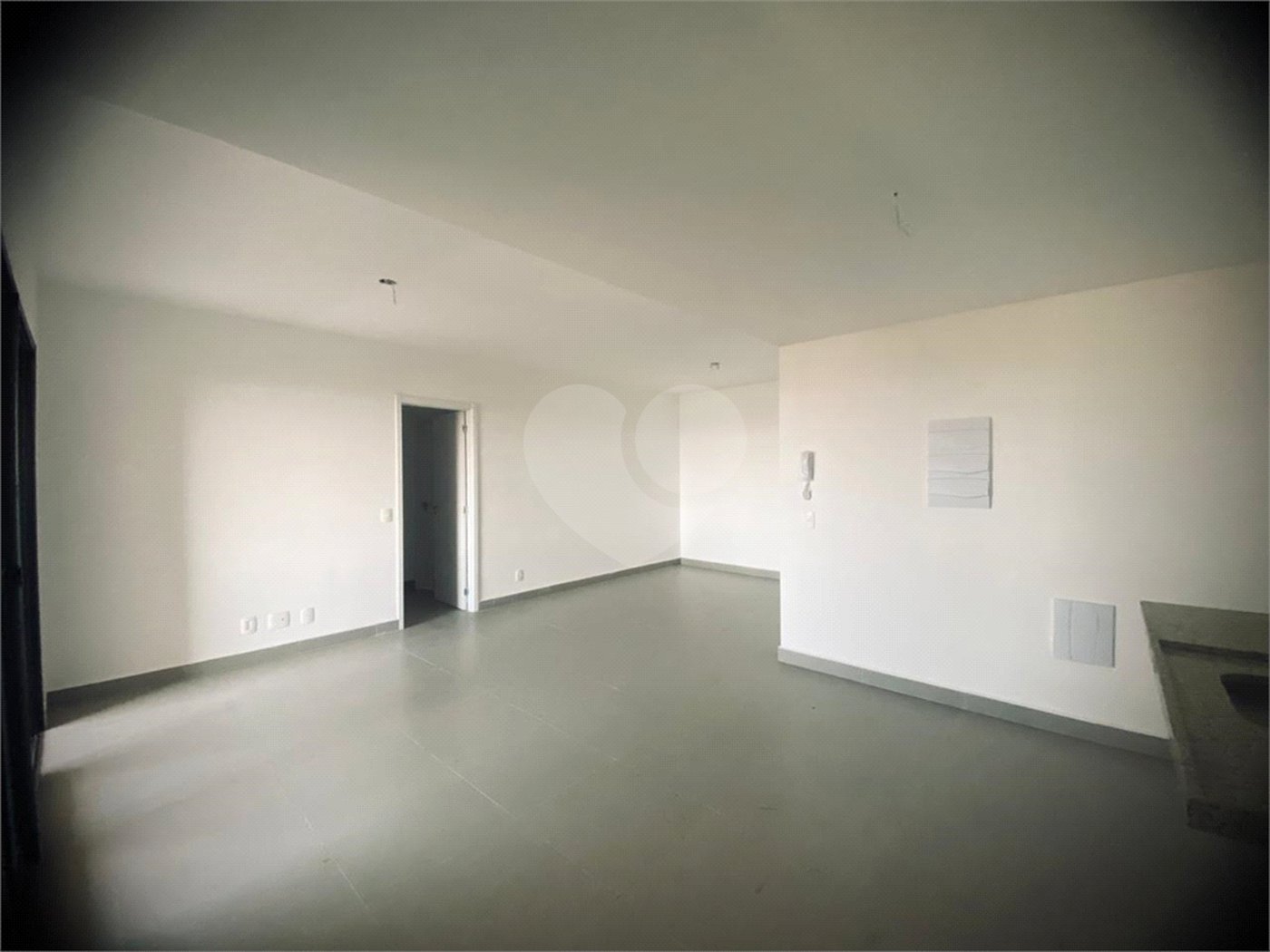 Apartamento para alugar com 3 quartos, sendo 1 suíte, em Jardim Maria José, Votorantim, SP
