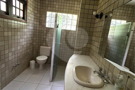 Casa à venda com 5 quartos, sendo 3 suítes, no condomínio Estância Marambaia, Vinhedo - SP