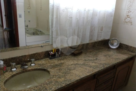 Sobrado à venda com 3 quartos, sendo 1 suíte,  em Jardim Franca, São Paulo, SP