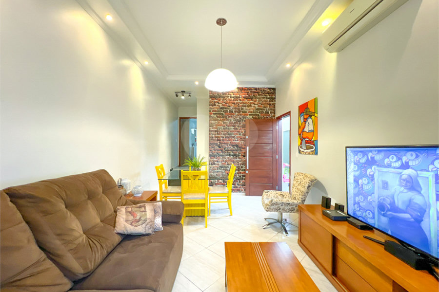 Casa à venda com 3 quartos, sendo 1 suíte,  no condomínio 658, São Paulo - SP