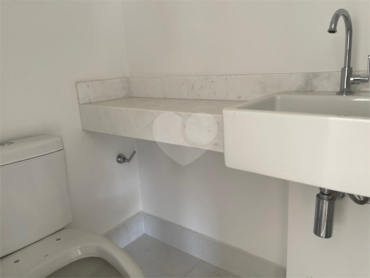Apartamento à venda com 3 suítes em Campo Belo, São Paulo, SP
