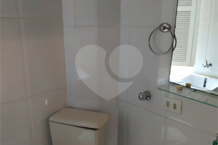 Apartamento à venda com 2 quartos, sendo 1 suíte, no Centro, São Paulo, SP