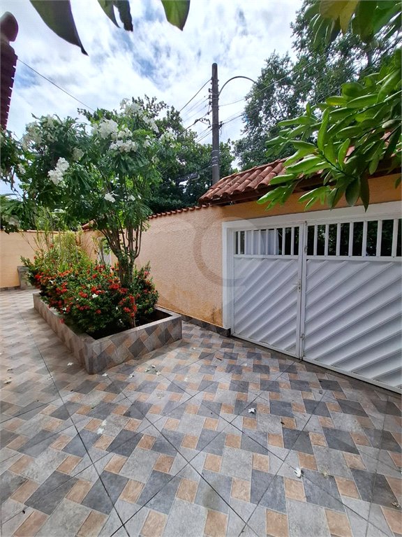 Casa Térrea à venda com 4 quartos, sendo 1 suíte, em Campo Grande, Rio de Janeiro, RJ