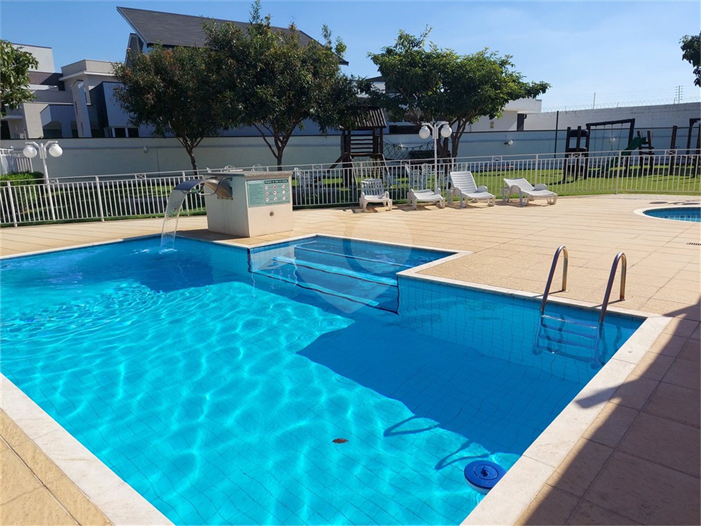 Casa à venda com 3 suítes no condomínio Villaggio Di Napoli Valinhos, Valinhos - SP