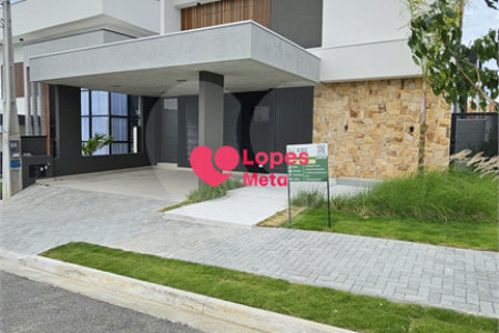 Casa à venda com 4 quartos, sendo 2 suítes, no condomínio Reserva Aruanã, São José dos Campos - SP