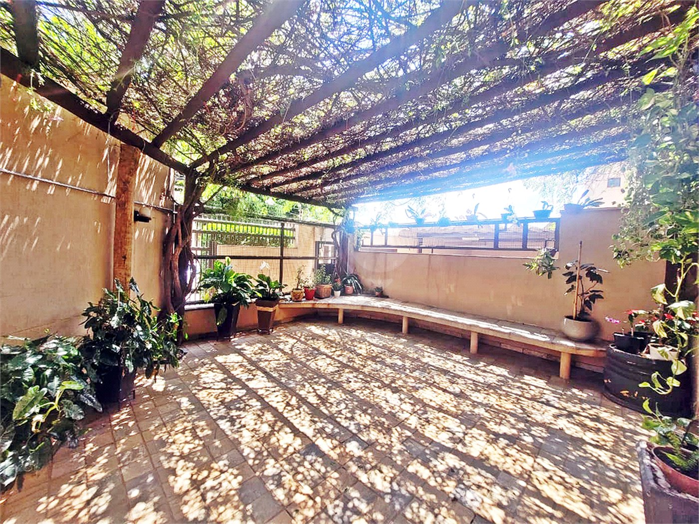 Apartamento à venda com 3 quartos, sendo 1 suíte,  em Santa Cruz do José Jacques, Ribeirão Preto, SP