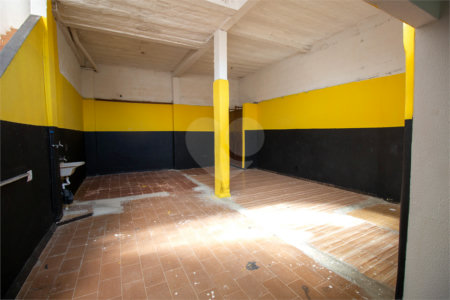 Sobrado à venda com 2 quartos em Vila Santa Rita, São Roque, SP