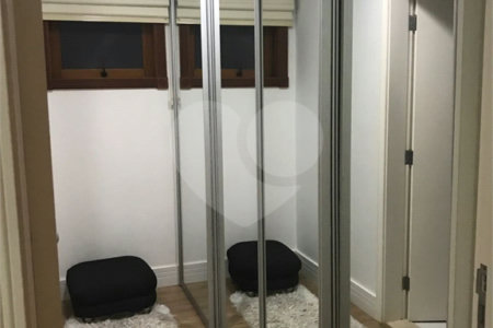 Casa à venda com 5 suítes no condomínio Jardim São Felipe, Atibaia - SP