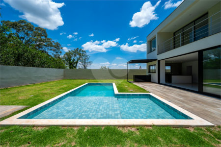 Casa à venda ou para alugar com 4 suítes no condomínio Residencial Arboretum, Vinhedo - SP