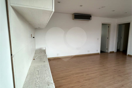 Apartamento à venda com 2 quartos, sendo 1 suíte, em Santa Cecília, São Paulo, SP