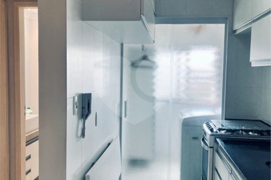 Apartamento à venda com 2 quartos em Parque Maria Domitila, São Paulo, SP