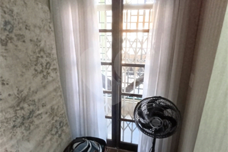 Sobrado à venda com 4 quartos, sendo 1 suíte, em Jaçanã, São Paulo, SP