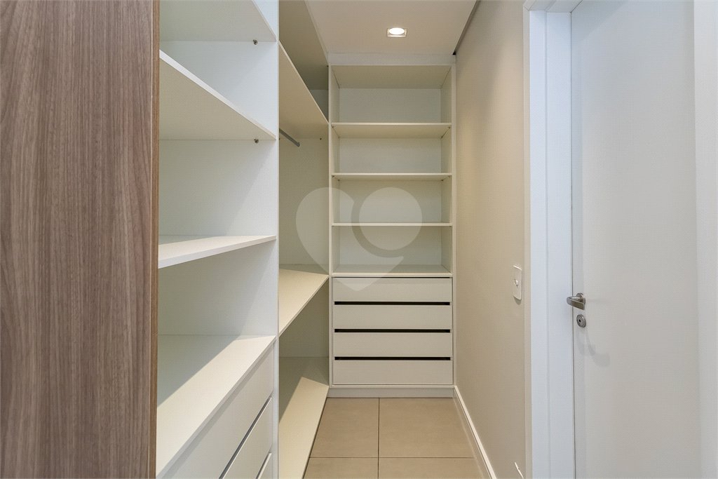 Apartamento à venda com 1 quarto em Vila Cordeiro, São Paulo, SP