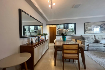 Apartamento com 2 dormitórios à venda, 94 m² por R$ 1.580.000,00 - Gonzaga - Santos/SP