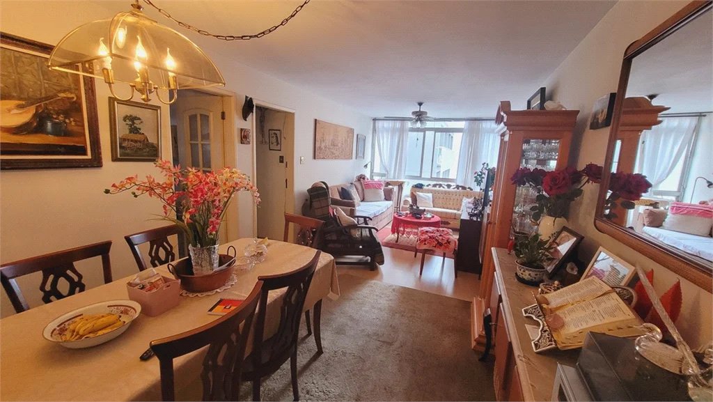 Apartamento à venda com 2 quartos, sendo 1 suíte, em Pinheiros, São Paulo, SP