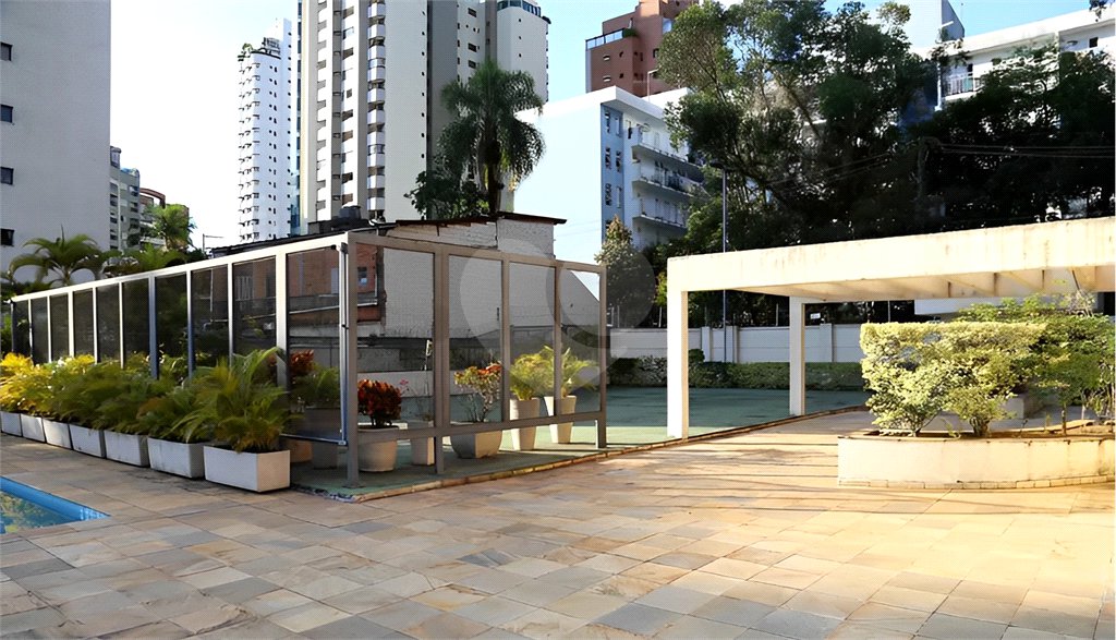 Apartamento à venda com 4 quartos, sendo 3 suítes,  em Real Parque, São Paulo, SP