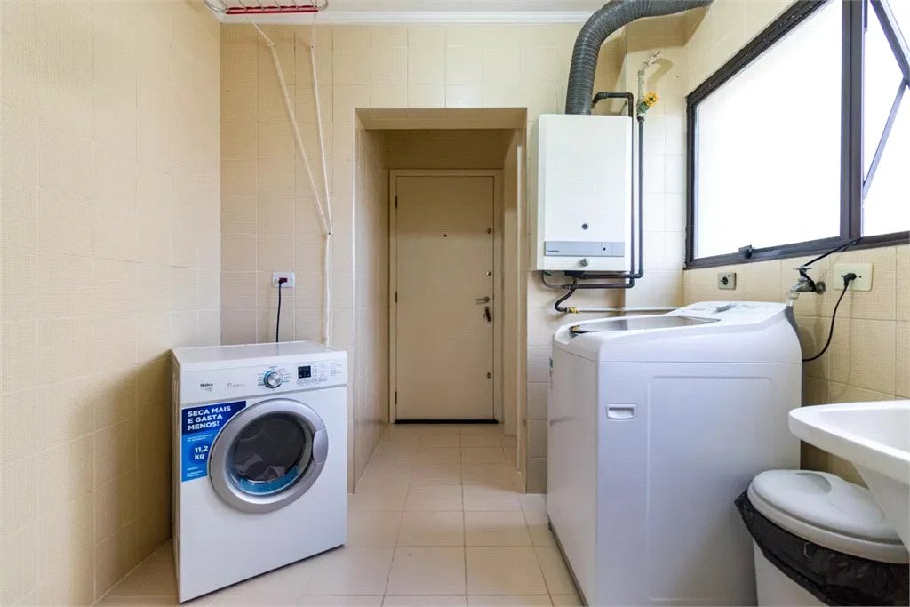 Apartamento à venda com 4 quartos, sendo 3 suítes,  em Vila Andrade, São Paulo, SP