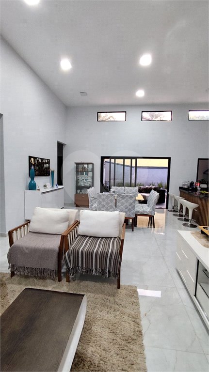 Casa à venda com 3 suítes em Alpes D'ouro, Bom Jesus dos Perdões, SP
