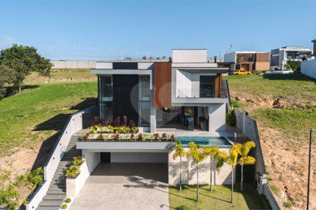 Casa à venda com 4 suítes, no condomínio Villa dos Pinheiros, Indaiatuba - SP