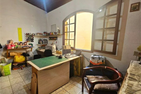 Casa Térrea à venda com 3 quartos, sendo 1 suíte, no Centro, Poá, SP