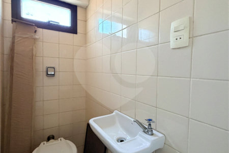 Apartamento à venda com 3 quartos, sendo 1 suíte, em Alto da Boa Vista, São Paulo, SP