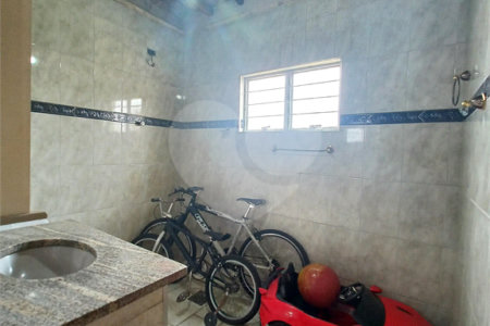 Casa à venda com 5 quartos em Jardim Maria Lúcia, Votorantim, SP