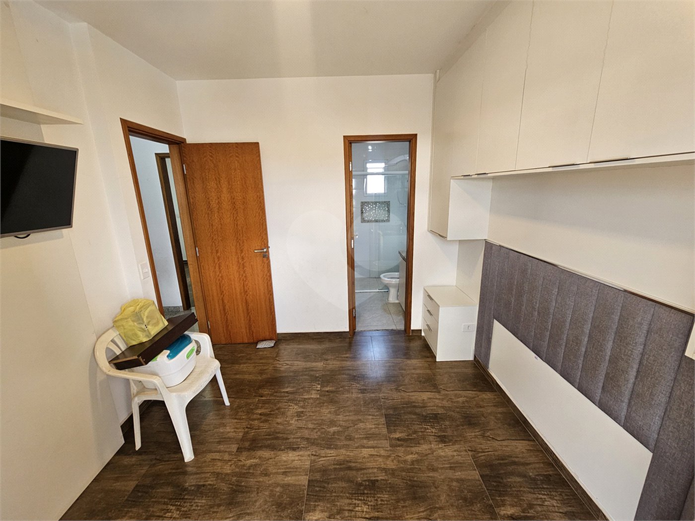 Sobrado à venda com 3 quartos, sendo 1 suíte,  em Vila Nivi, São Paulo, SP