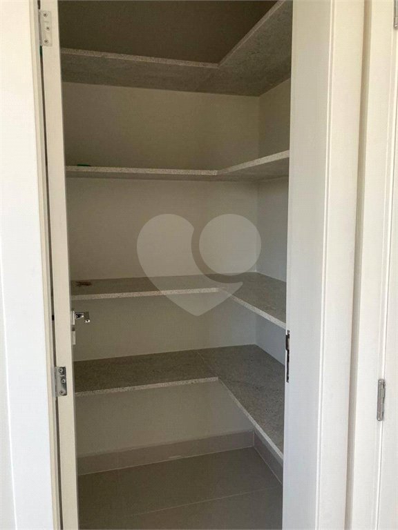 Casa à venda com 5 suítes no condomínio Alphaville 1, São José dos Campos - SP
