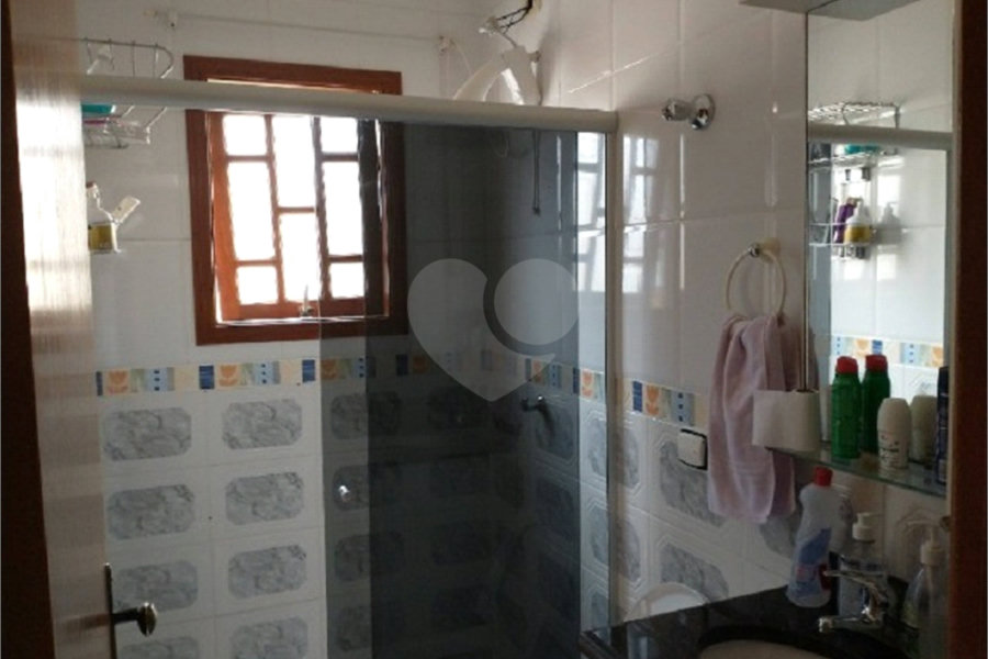 Sobrado à venda com 3 quartos, sendo 1 suíte, em Gopoúva, Guarulhos, SP