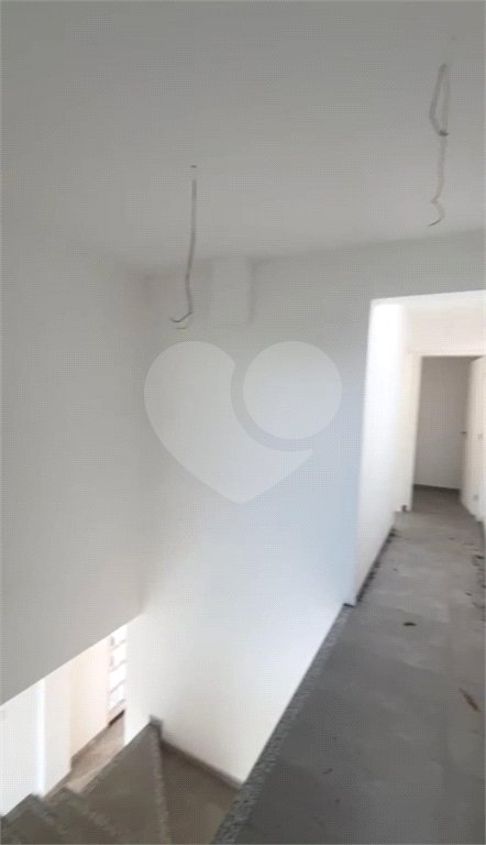 Casa à venda com 4 quartos, sendo 2 suítes, no condomínio Residencial Green Ville, Rio de Janeiro - RJ