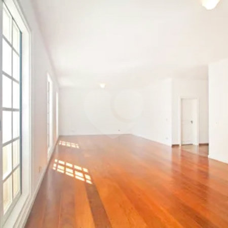 Apartamento à venda com 4 quartos, sendo 3 suítes, em Jardim Paulista, São Paulo, SP