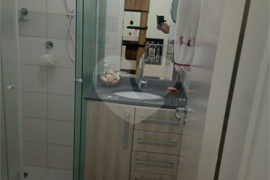 Casa à venda com 3 quartos, sendo 1 suíte,  no condomínio Village St. Louis, São Paulo - SP