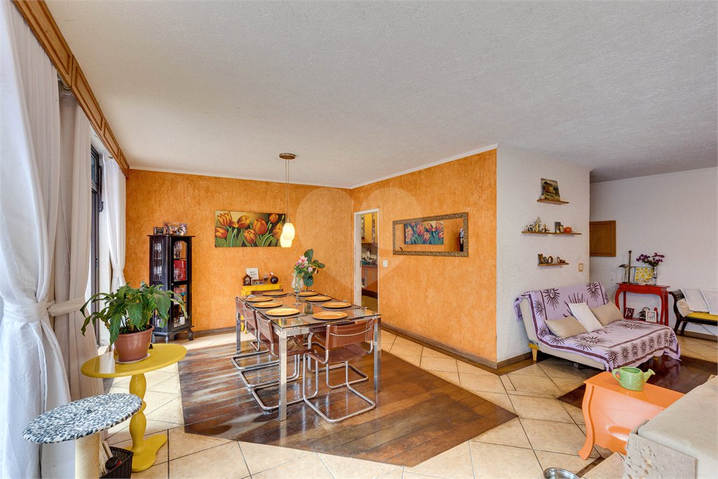 Casa de Vila à venda com 4 quartos, sendo 2 suítes,  no condomínio City Campo Grande, São Paulo - SP