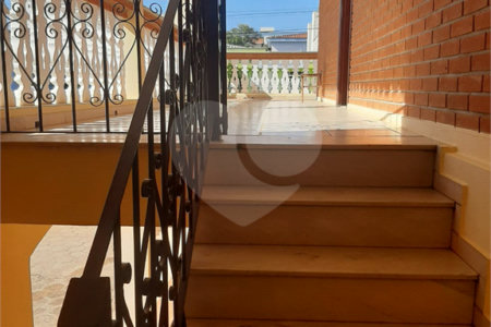 Casa à venda com 3 quartos, sendo 1 suíte, no Centro, Vinhedo, SP