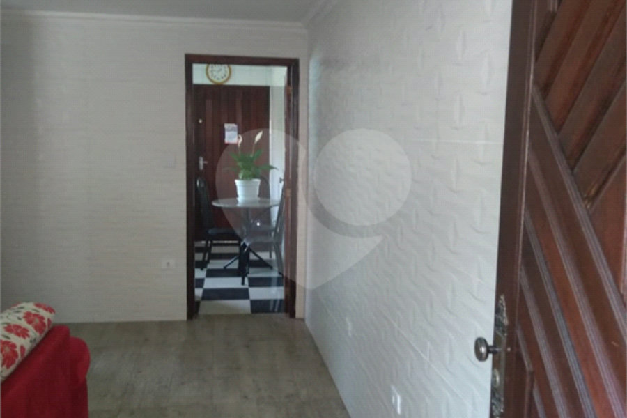 Sobrado à venda com 3 quartos, sendo 1 suíte, em Tremembé, São Paulo, SP