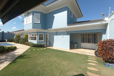 Casa à venda com 3 suítes em Vila Nastri, Itapetininga, SP