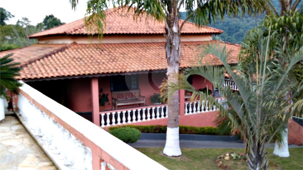 Sítio à venda com 6 quartos em Pavão (canguera), São Roque, SP