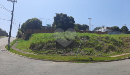 Terreno à venda com 1 suíte em Bosque, Vinhedo, SP
