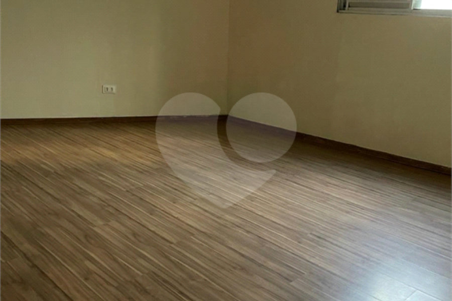 Sobrado à venda com 3 quartos em Santana, São Paulo, SP